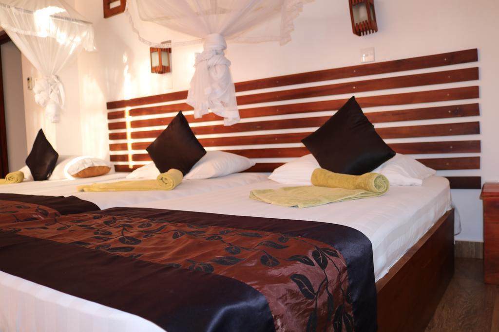 Manel Guest House Polonnaruwa Buitenkant foto