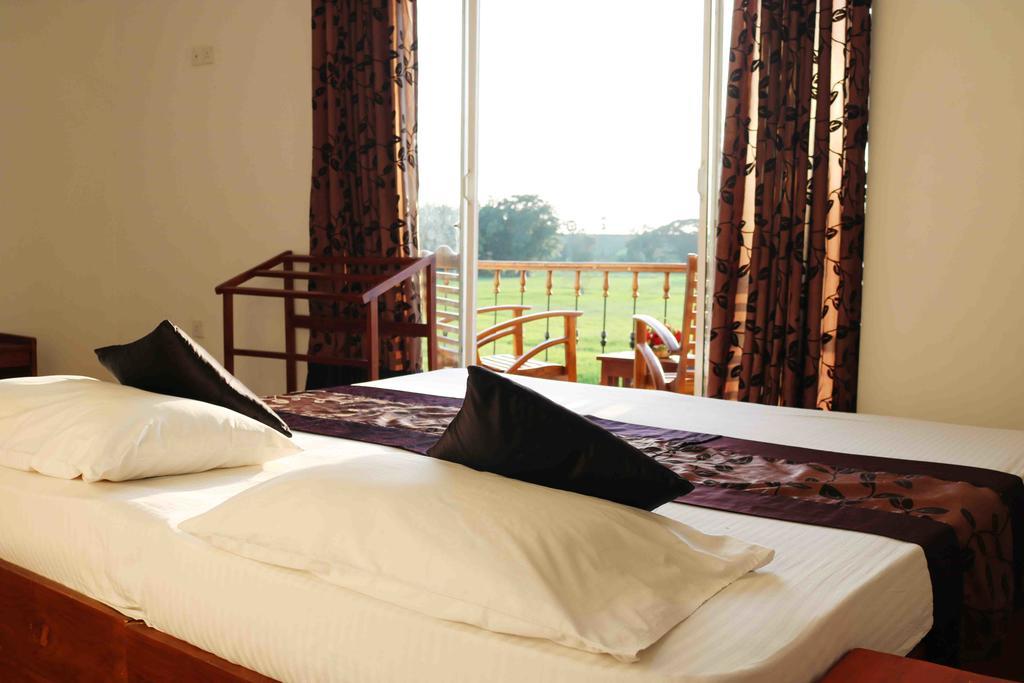 Manel Guest House Polonnaruwa Buitenkant foto